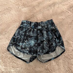 Lululemon Tracker Short V in the Eternal Wave Starlight/Black print